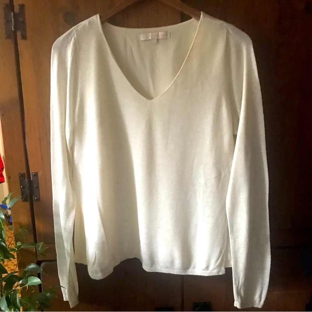 Willow & Thread  Sweater/Top - Size Medium